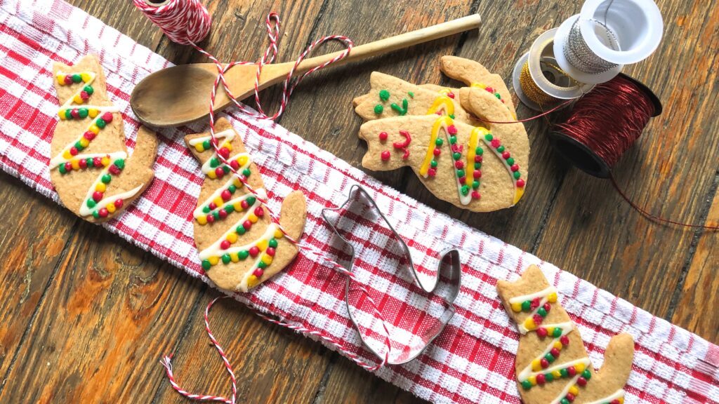 Catify Christmas with DIY Spiced Krismas Kat Koekies
